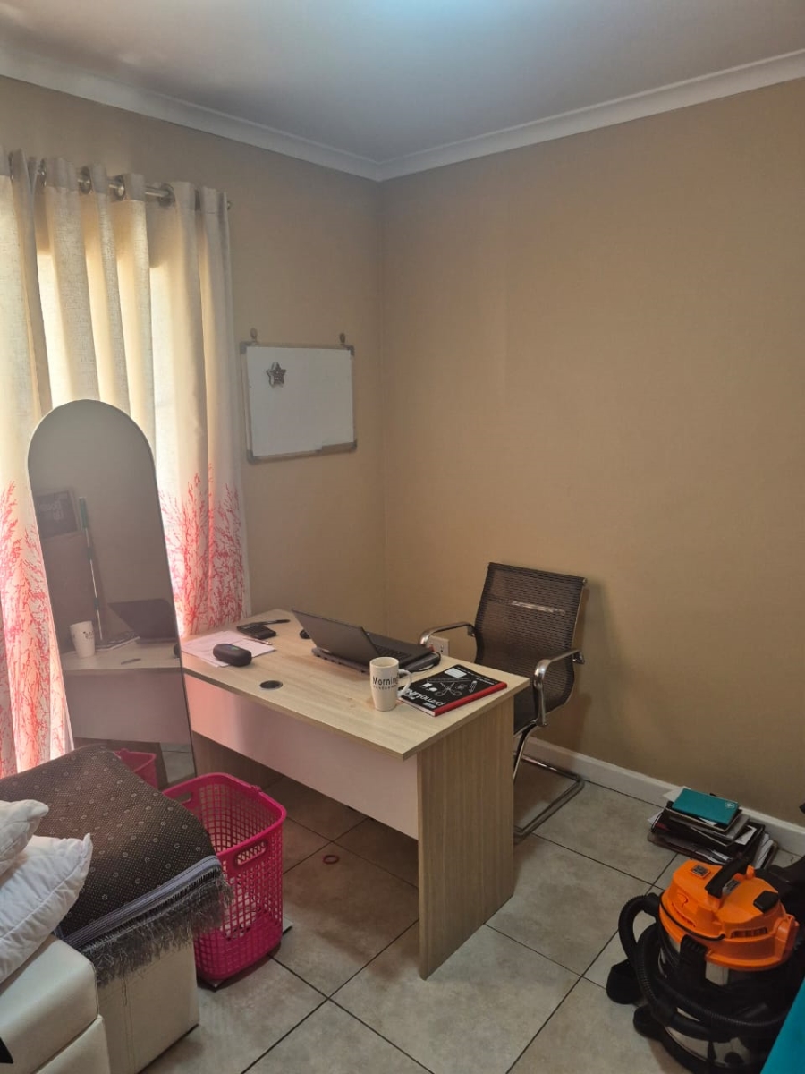 To Let 2 Bedroom Property for Rent in Penlyn Estate Western Cape